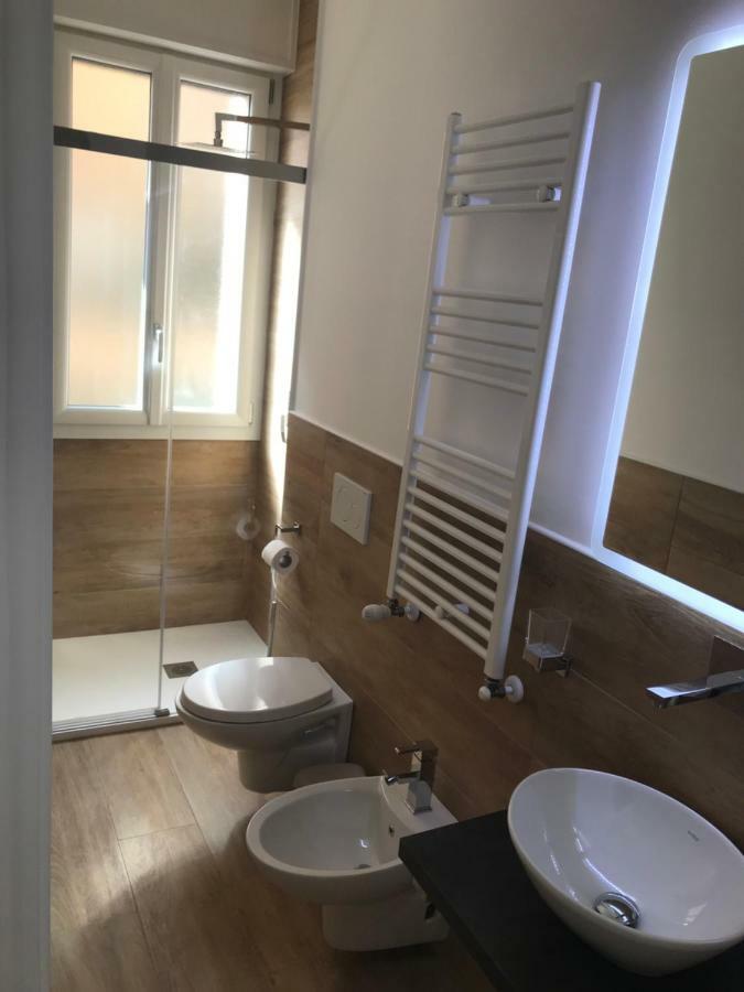 Riva Reno 54 Rooms Bologna Exterior photo